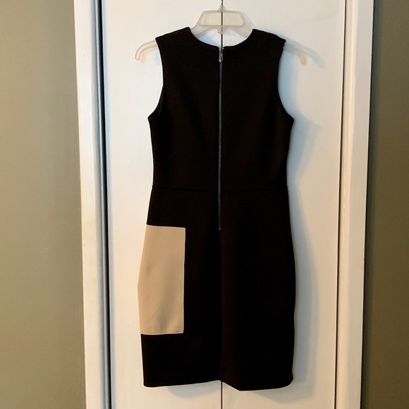 Reed Black White Geometric Print Fitted Spandex Dress - Picture 4 of 6